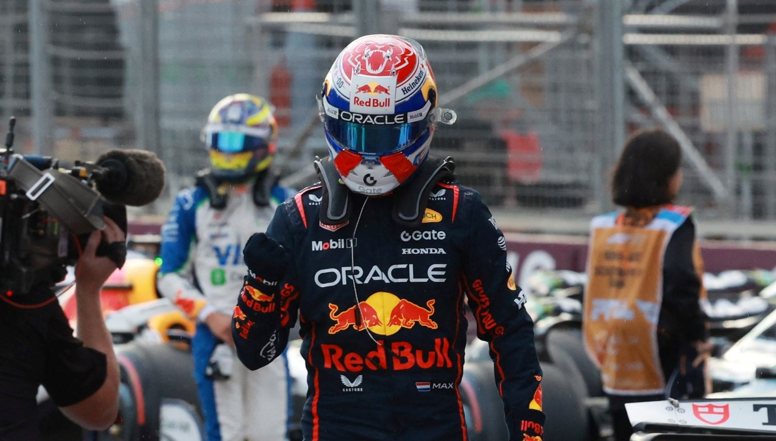 formula 1de pole pozisyonu max verstappenin YsNBMr8V