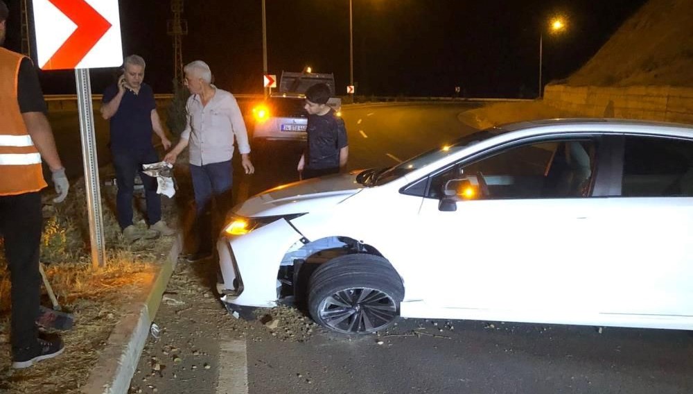 kontrolden cikti direge carparak durabildi HIKJInYR