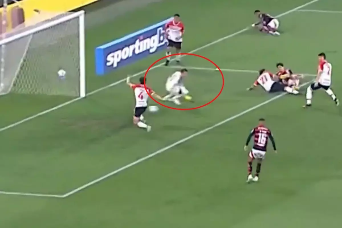 nereden nereye muslera 16 saniyede gol yedi kT7tPCVJ