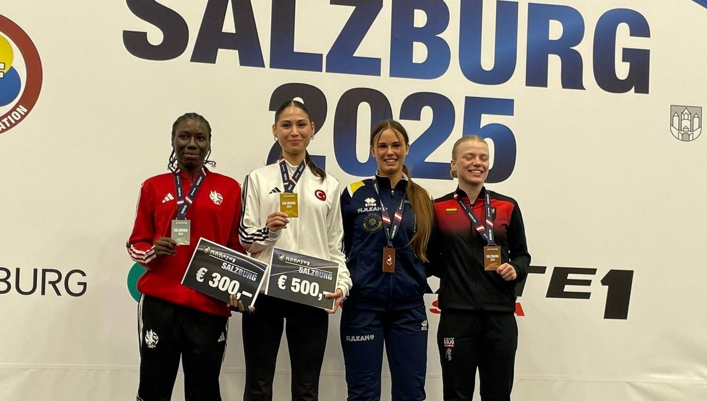 zumra avrupadan sampiyon dondu YQxyGX2u