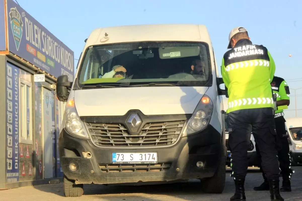 cizrede okul servislerine guvenlik denetimi fWSqPCxc.jpg