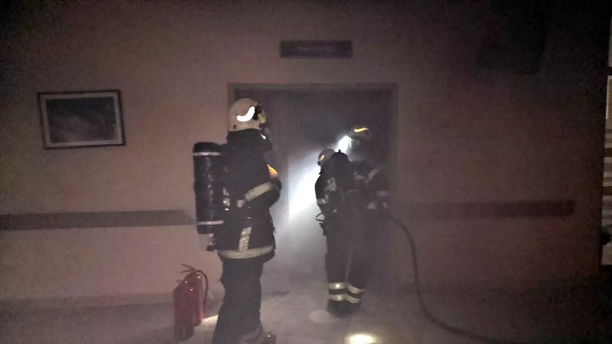 edirne hastanesinde yangin poliklinikler tahliye edildi p9kfaC9g