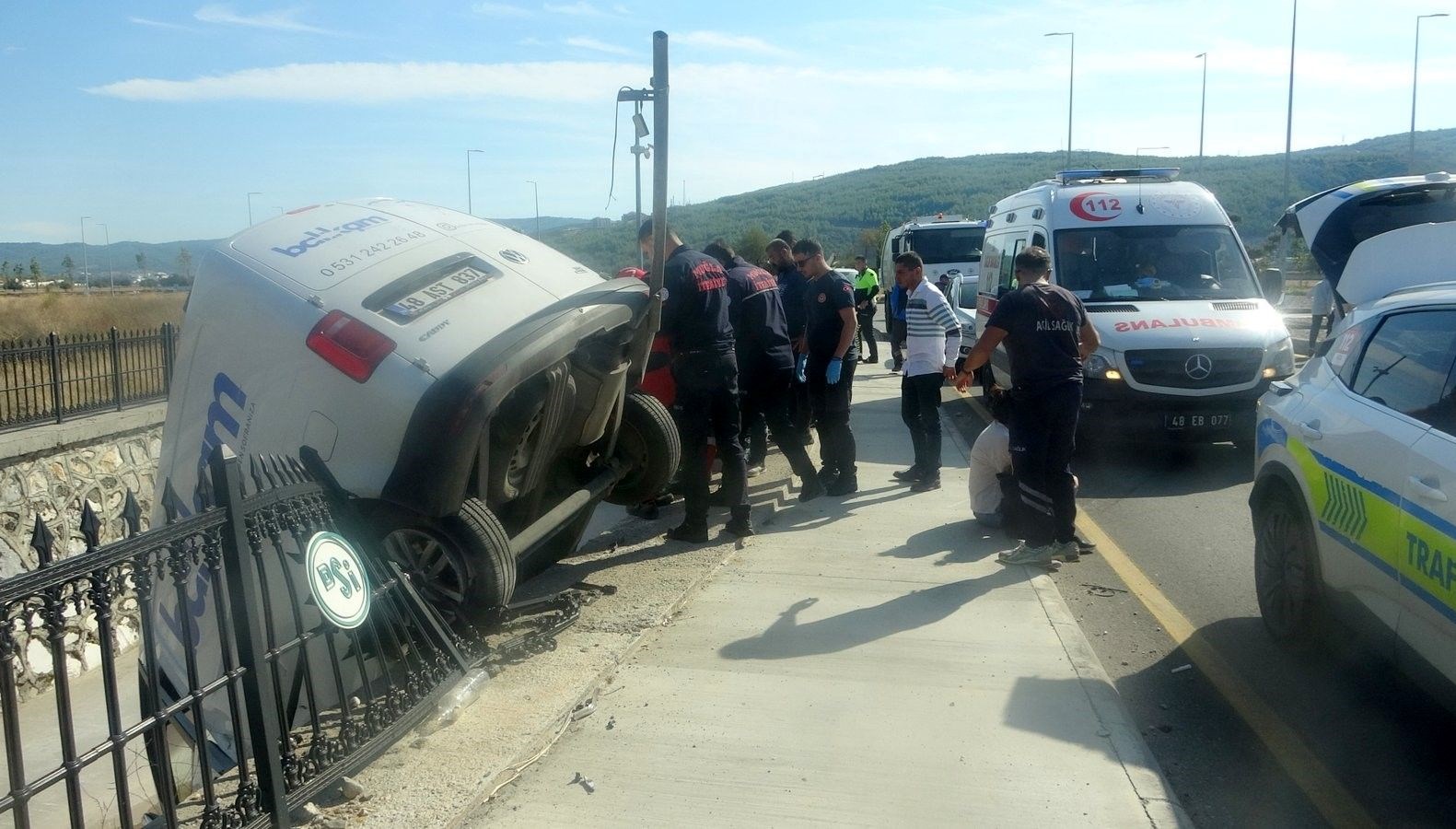 kazada emniyet kemeri hayat kurtardi qIz3L3Oz