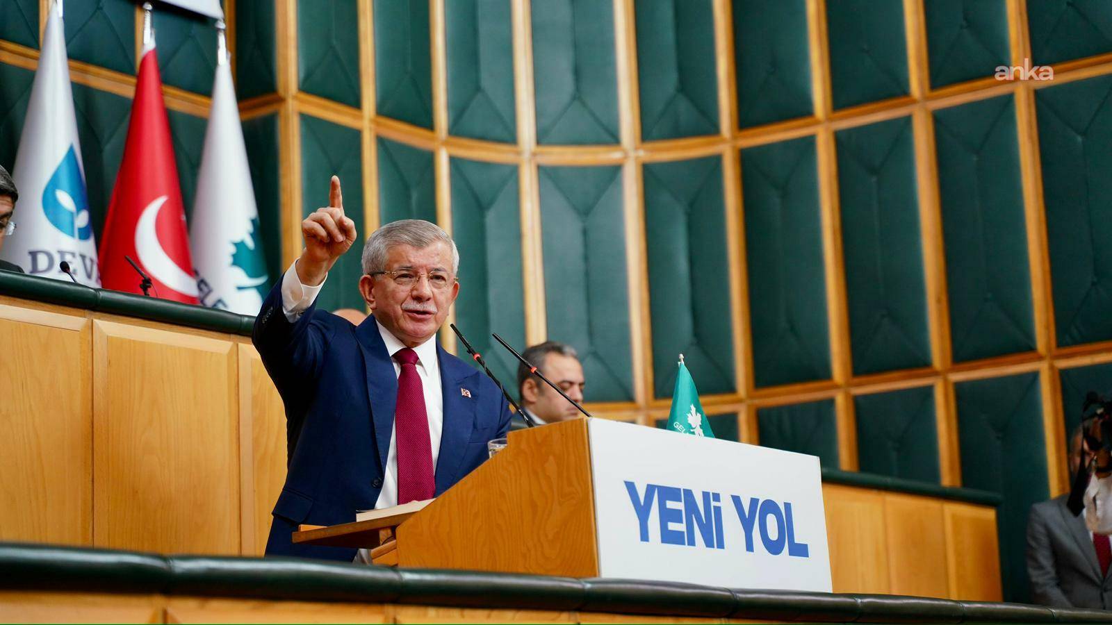 ahmet davutoglu bir makamin ya da 2 3 sene sonra yapilacak bir secimdeki adayligin pesinde degilim L4TjBb9a.jpg