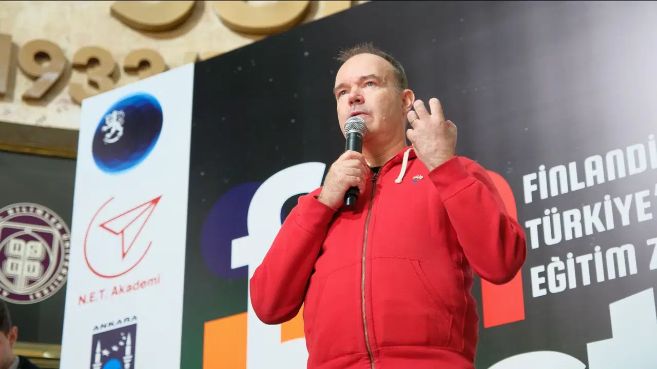 angry birdsun yaraticisi vesterbacka ataturkun vizyonunu hatirlatti xIiaa1Zj.jpg