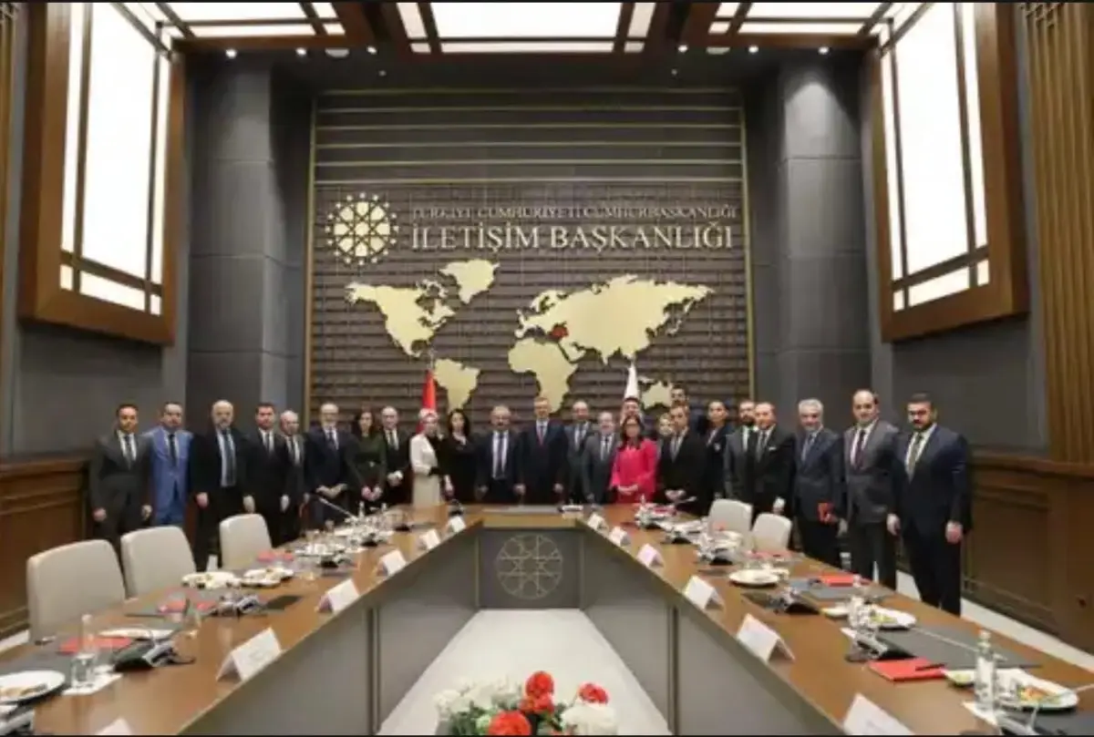 tbf heyeti iletisim baskani durani ziyaret etti GmwjV1Ju.jpg