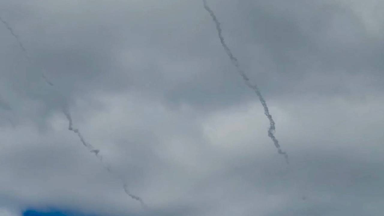 İran: ABD ve İsrail'e yardım eden herhangi bir üs, İran tarafından hedef alınacak