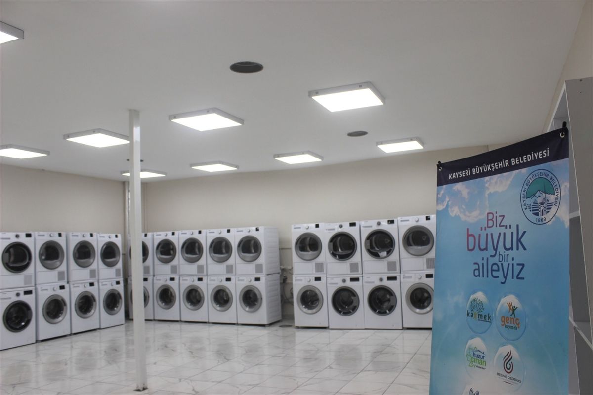 Kayseri’de Üniversite Öğrencilerine Ücretsiz Çamaşır Hizmeti Sunuluyor